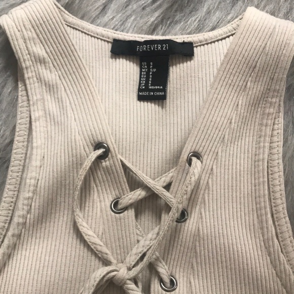 Top - Picture 2 of 2